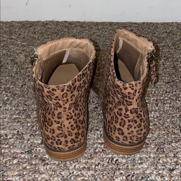 Womens Cat & Jack Leopard Print Ankle Booties - Picture 4 of 5